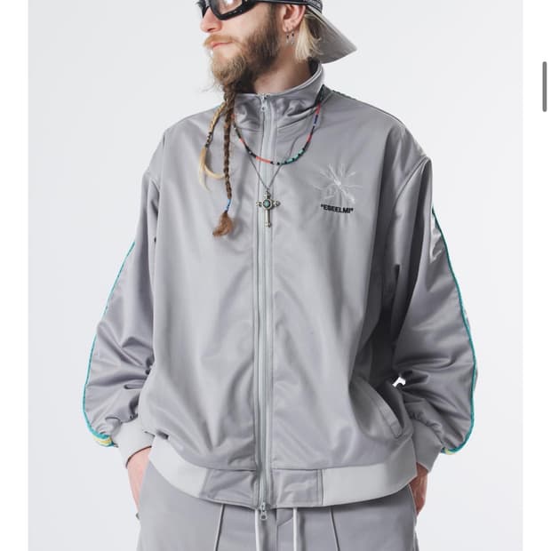 [free]에씰미 트랙 집업 져지