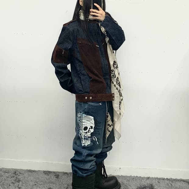 Affliction 스컬 자수 데님 팬츠