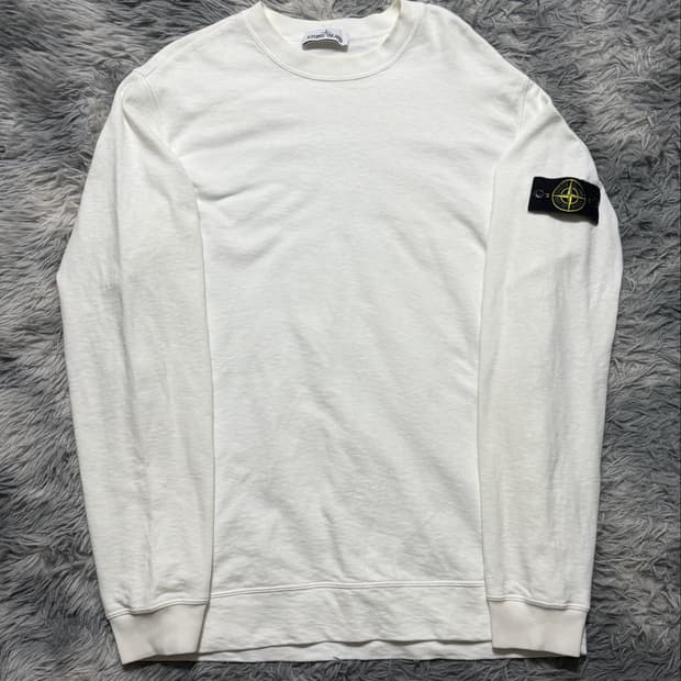 스톤아일랜드 맨투맨 {size XL}