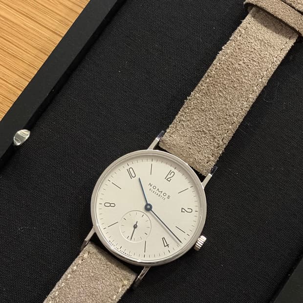 노모스 탕겐테 33