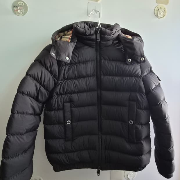 버버리키즈 패딩