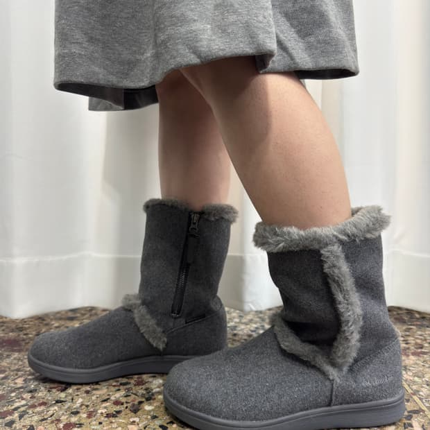 columbia fur boots