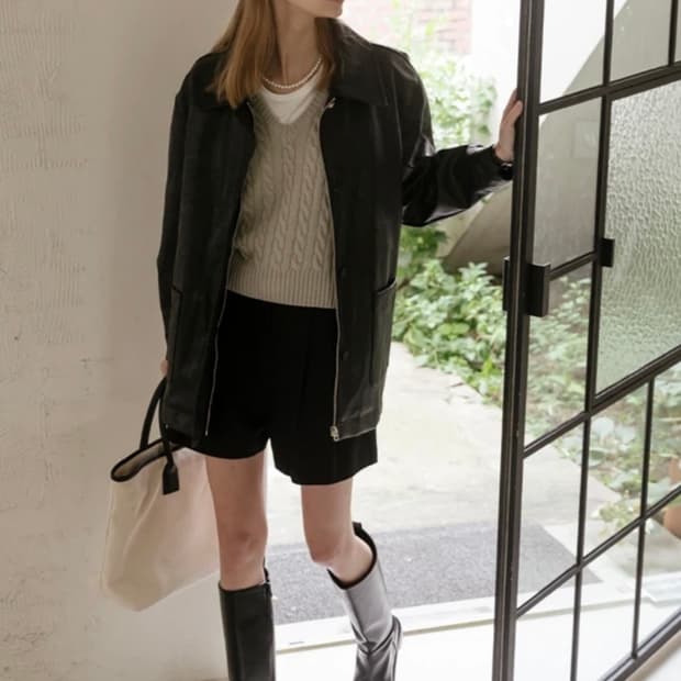 틸아다이Faux leather pocket jacket