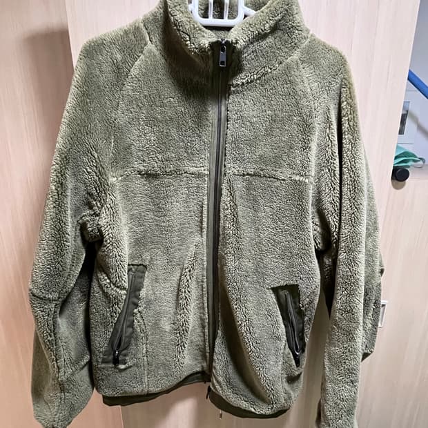 밀로 머카이브 후리스