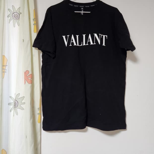 VALIANT 발리언트 블랙 반팔 티셔츠 100
