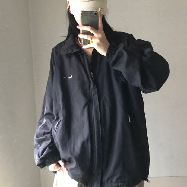 나이키 블랙 오버핏 바람막이