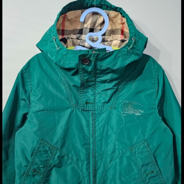 버버리 키즈 바람막이 ~8세 122cm