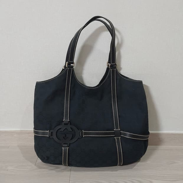 [정품] Gucci(구찌) GG로고 자가드 블랙 숄더백