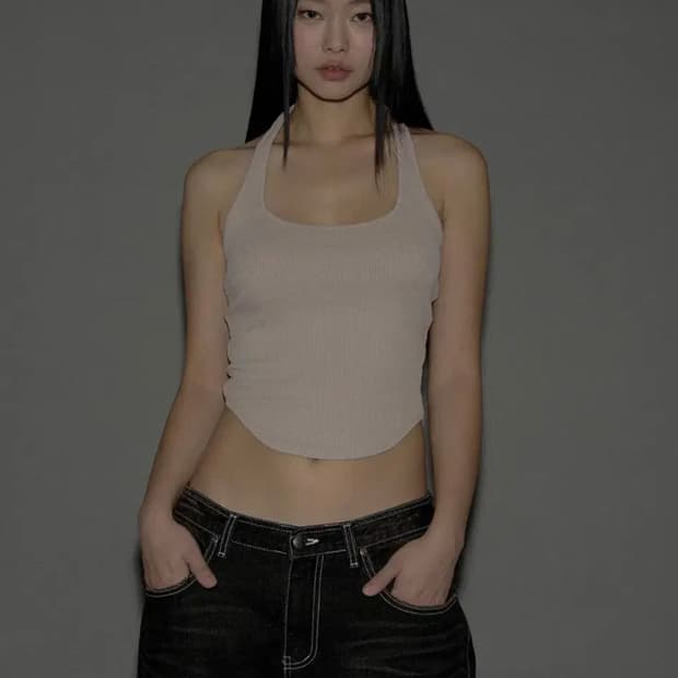 플노팔 베이지 홀터넥 나시