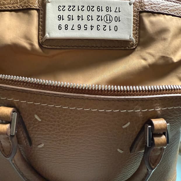 마르지엘라 5AC백