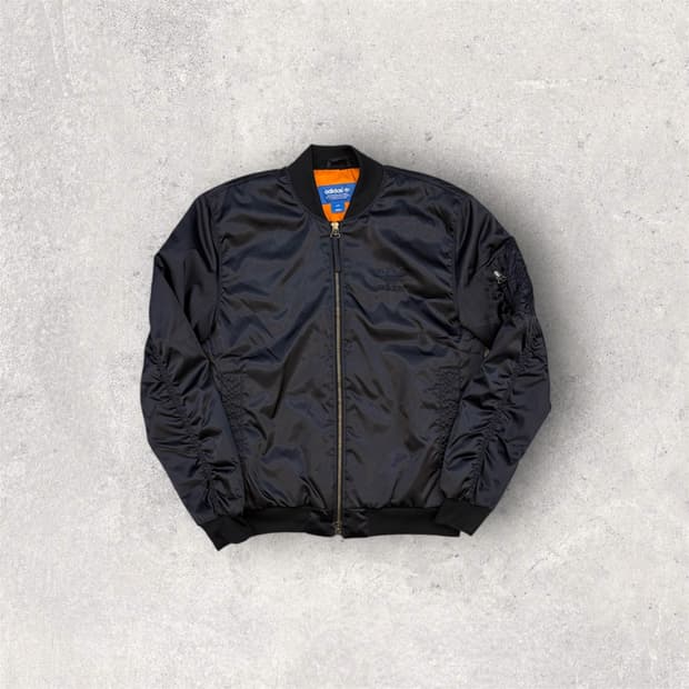 아디다스 MA-1 자켓 봄버