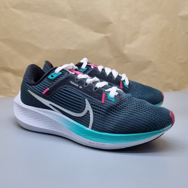 나이키 에어줌 페가수스40 여성런닝화240