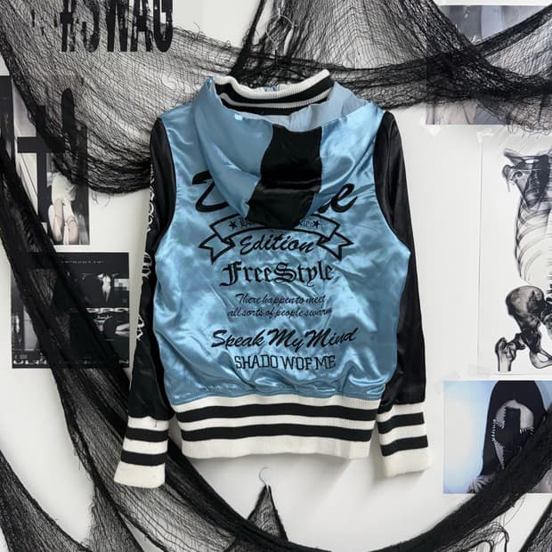 00s lettering detailed hood zipup