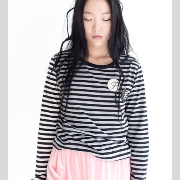 샵페어리 스트라이프 탑 핀버튼 블랙