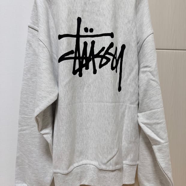 스투시 베이직 쭈리맨투맨 미착용 새상품