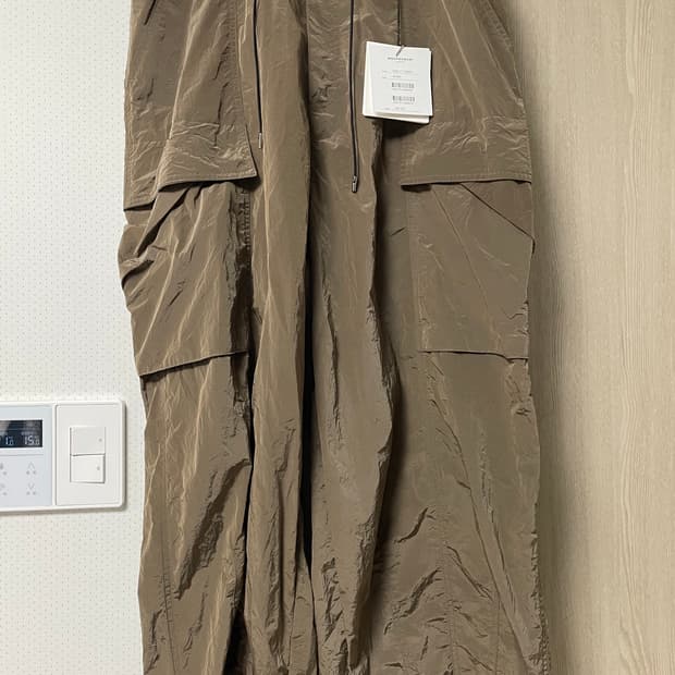 50사이즈 택달린 새상품, 우영미 크링클 나일론 스트링 카고팬츠 카키