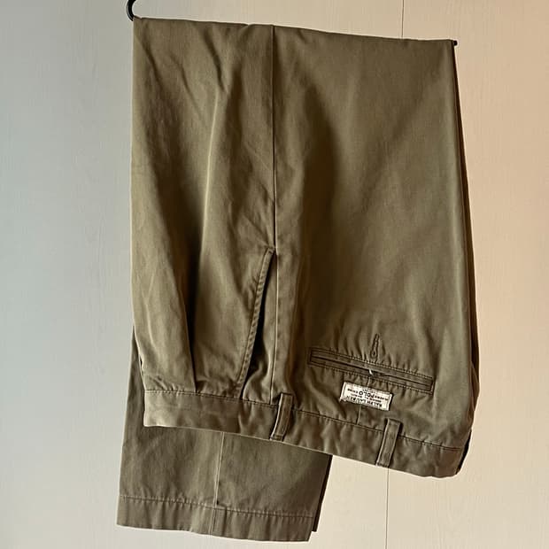 폴로 다크 브라운 치노 