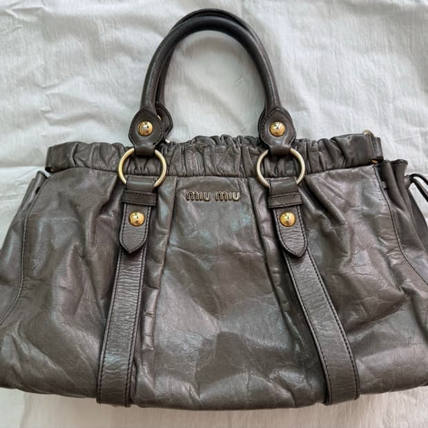 Vintage MiuMiu Vitello Satchel Bag 그레이