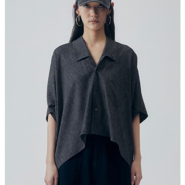 트리밍버드Oversized Poncho Short Sleeve Shirt