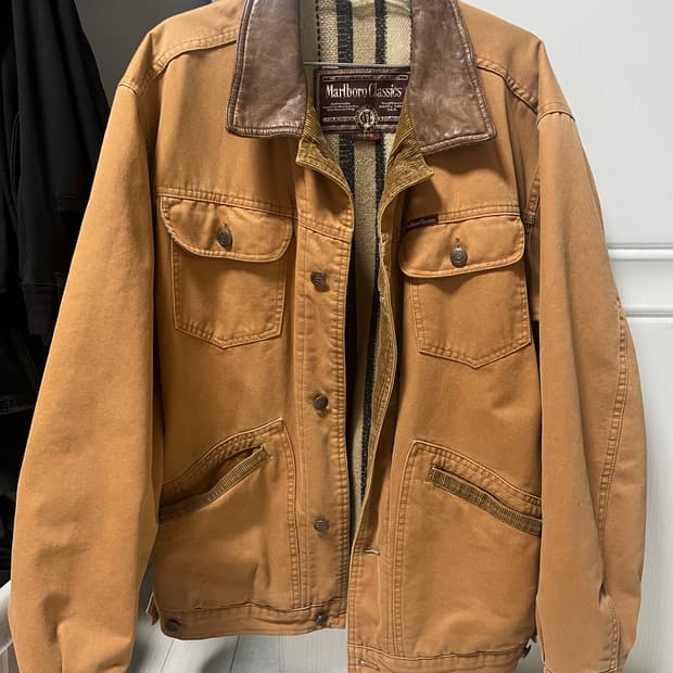 말보로 클래식 헌팅 자켓 블루종