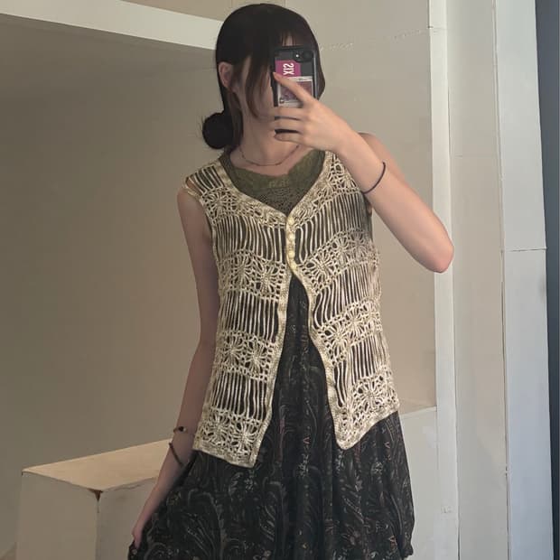 OS) Japanese vintage 여성 마블 컬러 펀칭 니트 베스트