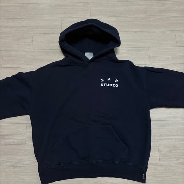 아이앱스튜디오 네이비 후드티