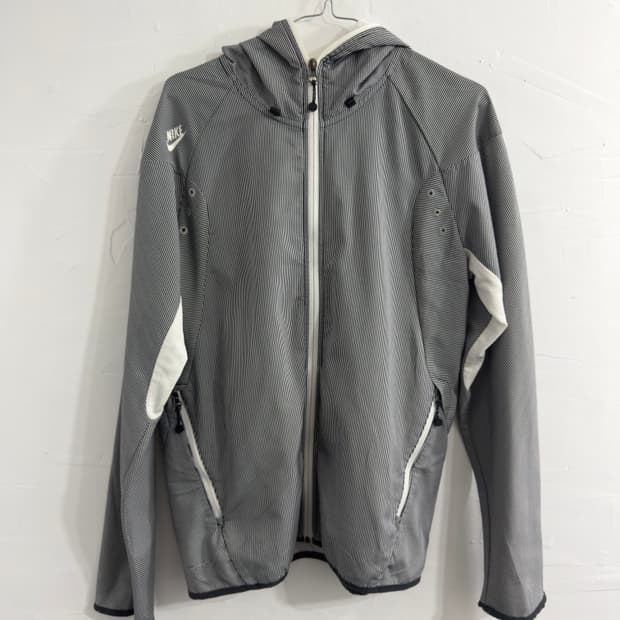 Nike hood jacket