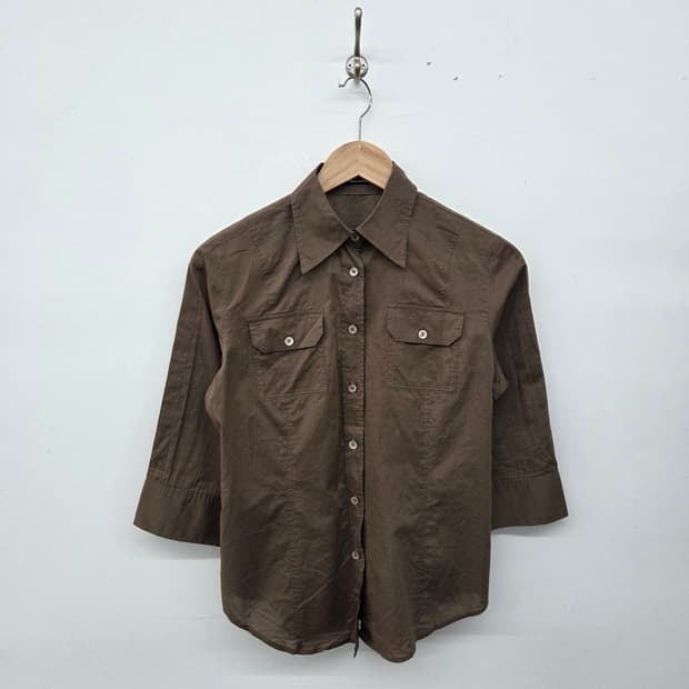 아쿠아스큐텀 브라운 포켓 긴팔 셔츠 여성M