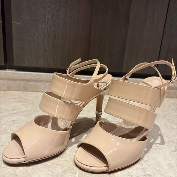 샤넬 베이지 샌들힐 37 / 240 정품