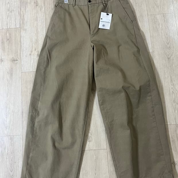 헤칭룸 와이드 커브 베이지 L사이즈 (택 O)