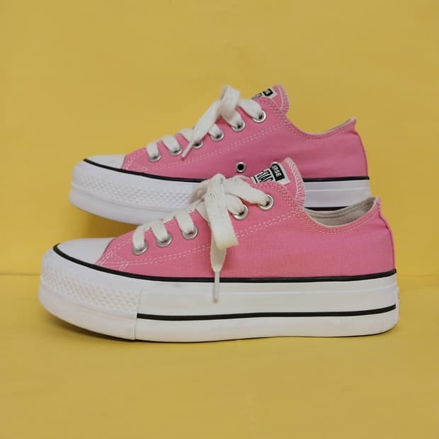 여성 컨버스 척테일러 올스타 리프트 플랫폼 웁스 운동화 (230)