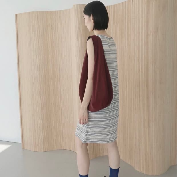 뮤로우 스트라이프 미니 니트 드레스