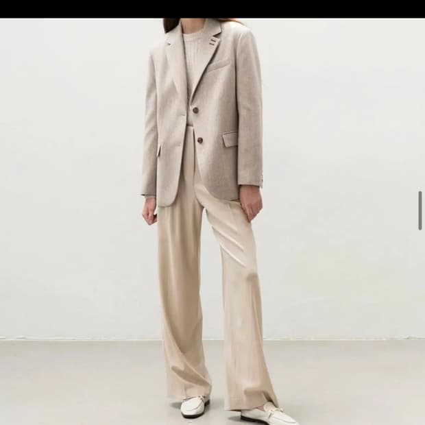 아바몰리 베이지 울 자켓