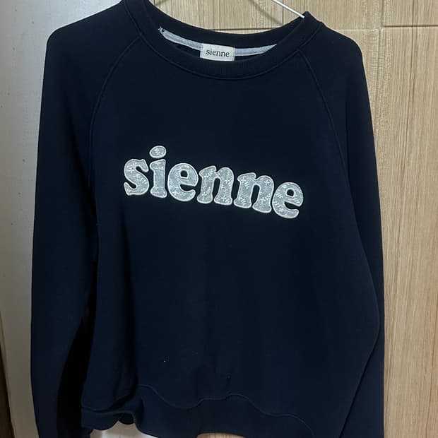 시엔느 레이스 맨투맨