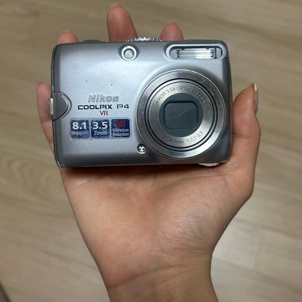 니콘 쿨픽스 p4 Nikon coolpix p4