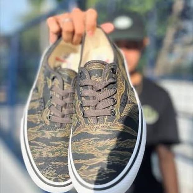 (275) 반스 스케이트 어센틱 타이거 카모 
