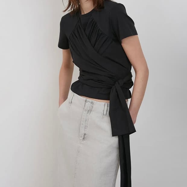 로우 타이드 디테일 티셔츠 