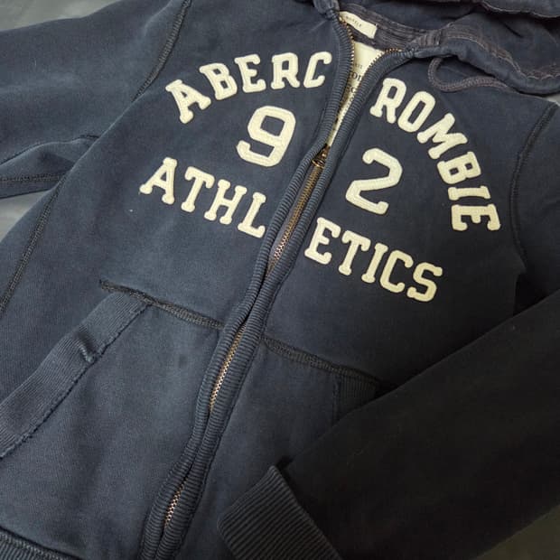 아베크롬비 원형로고 네이비후드집업