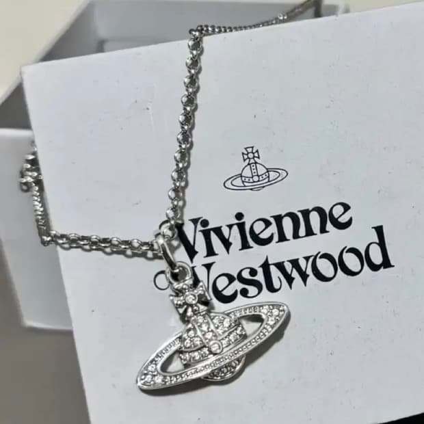 비비안웨스트우드 목걸이