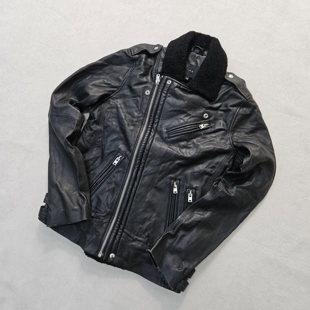 XS 이로 블랙 시어링 무스탕 자켓 0319Y