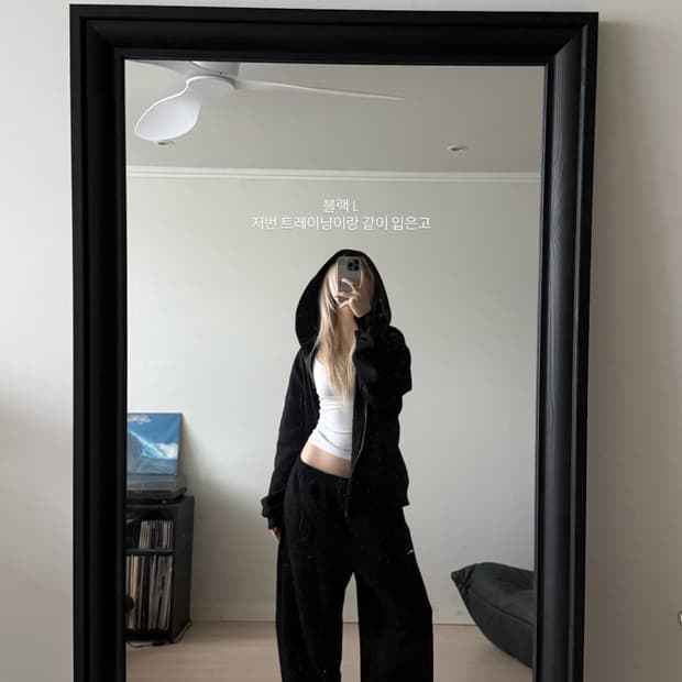 ERTR 니들 레더 후드집업