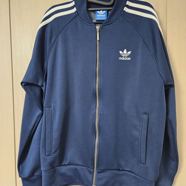 아디다스 슈퍼스타 트랙탑 져지 사이즈 110