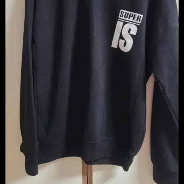 슈퍼아이즈미 맨투맨.  M