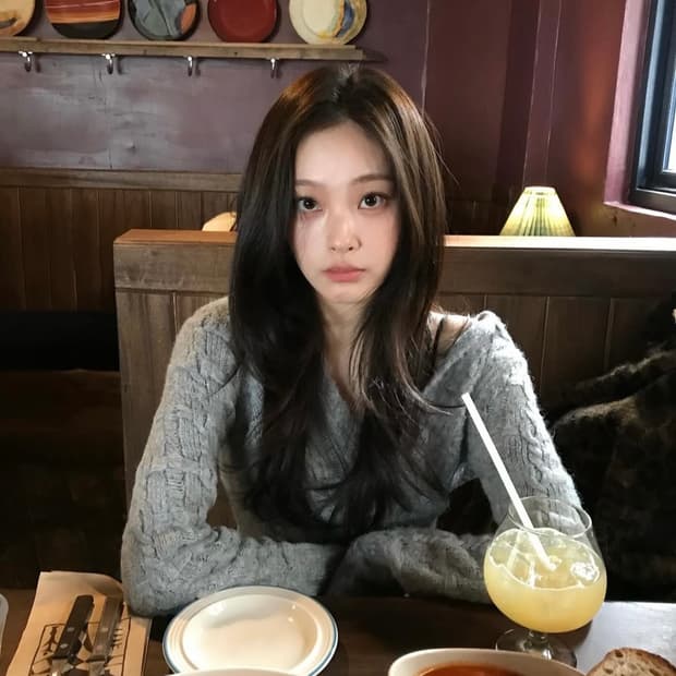 자라 후드 언밸런스 니트 스웨터