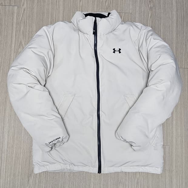 언더아머 숏패딩 m사이즈