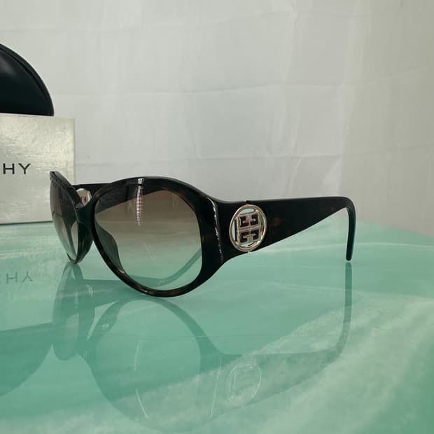 [새상품 무료배송] 정품 지방시 Made in Italy 선글라스