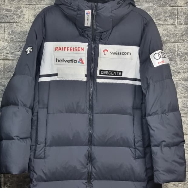 데쌍트 스위스 다운롱패딩100