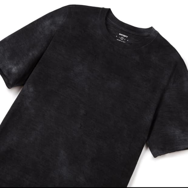 satisfy 새티스파이 티셔츠 썬 블리치드 블랙 S