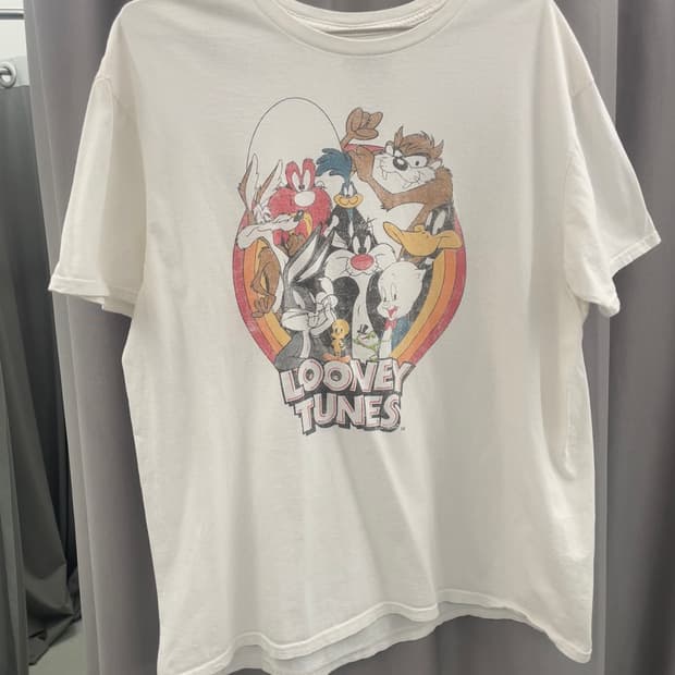 루니툰 프린팅 반팔 티셔츠