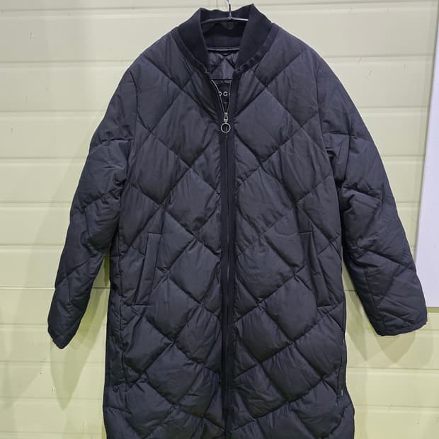 다이아 퀄팅 롱패딩 블랙